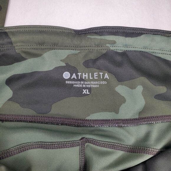 Athleta Camo Contender 7/8 Tight Size XL - Picture 10 of 12